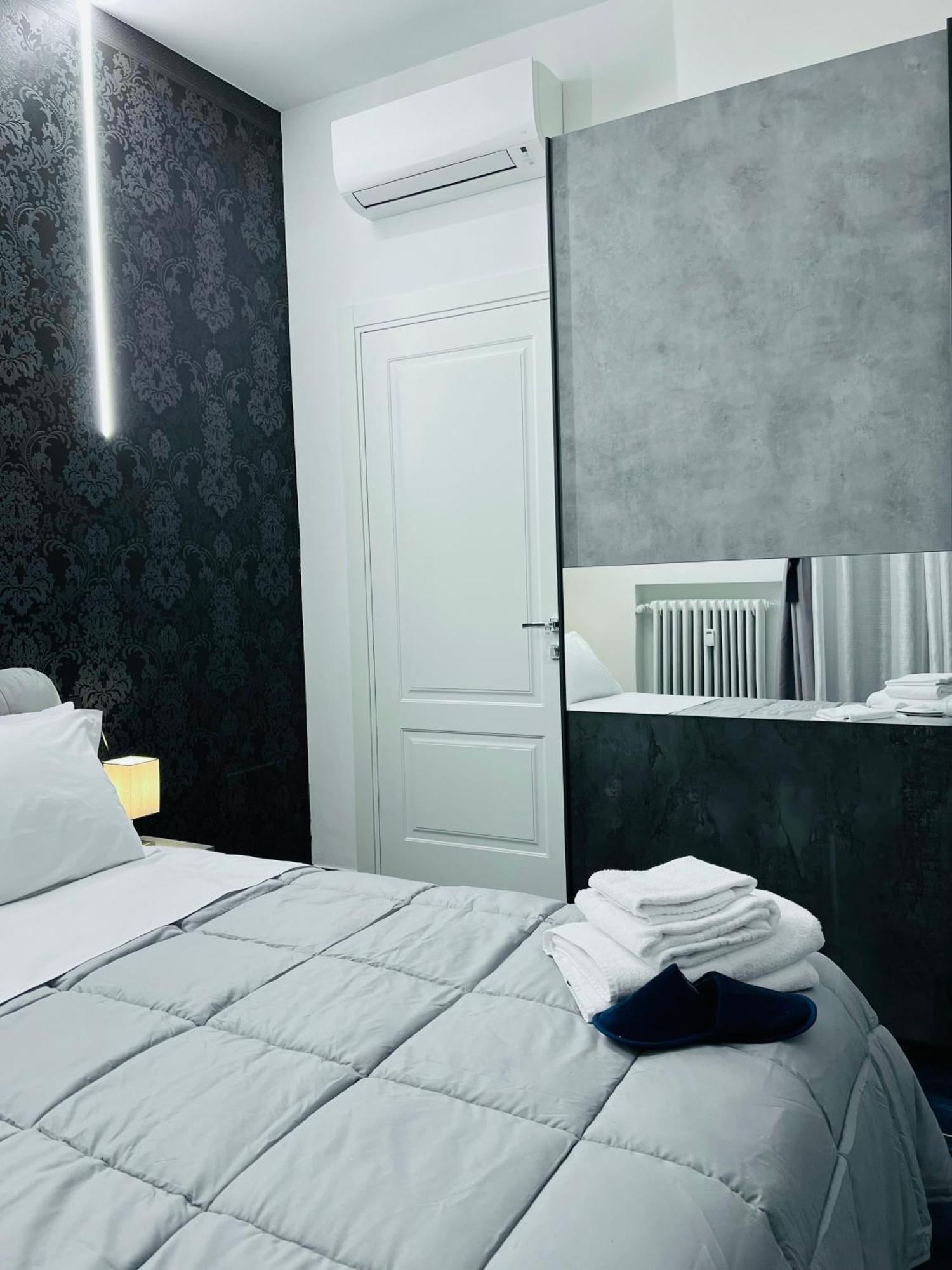Seven Nights Bologna Bed and Breakfast Eksteriør billede